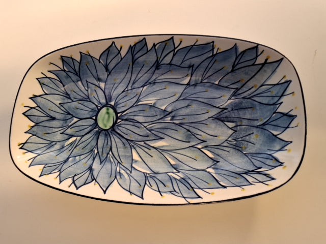 Royal Copenhagen - "Beth Breyen" - Blue Sunflower